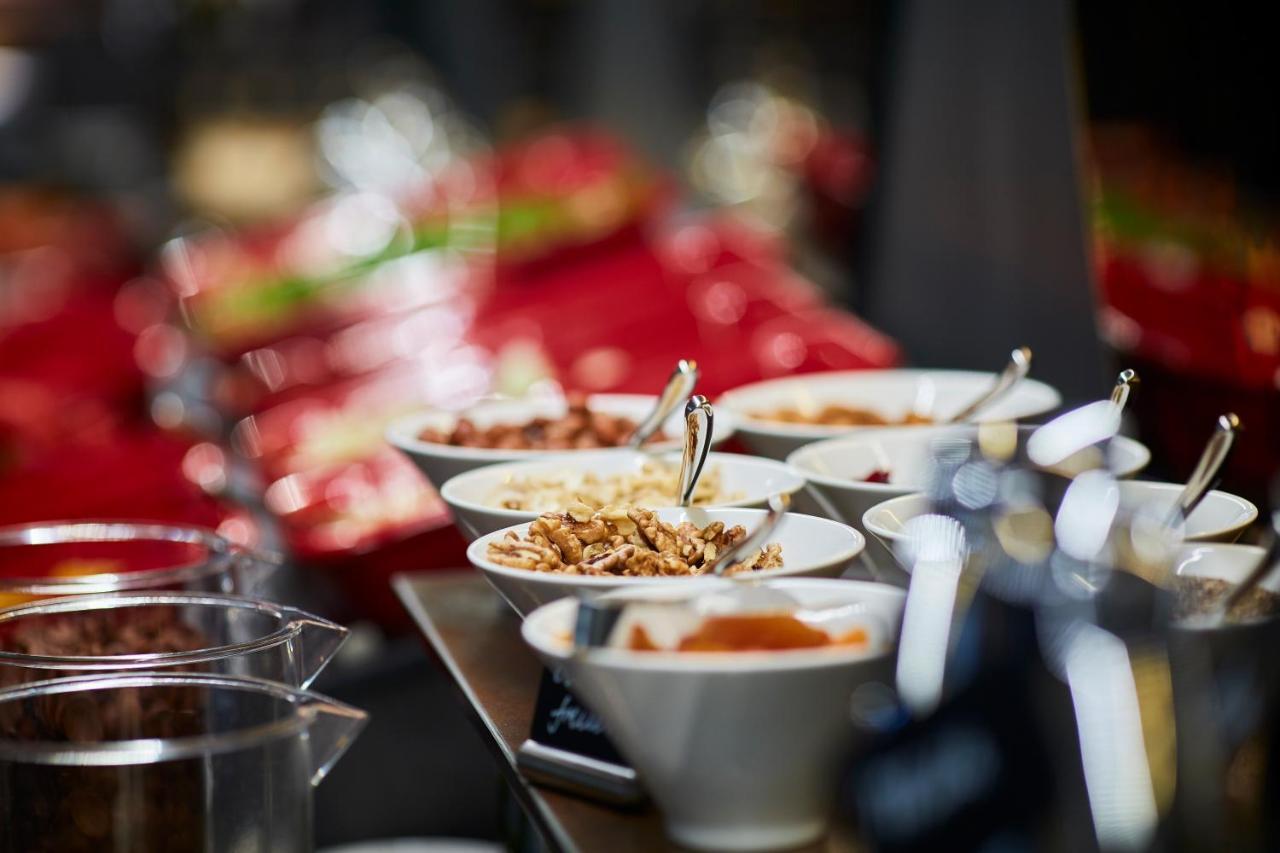 Hotel Pacai, Vilnius, A Member Of Design Hotels Luaran gambar A selection of garnishes